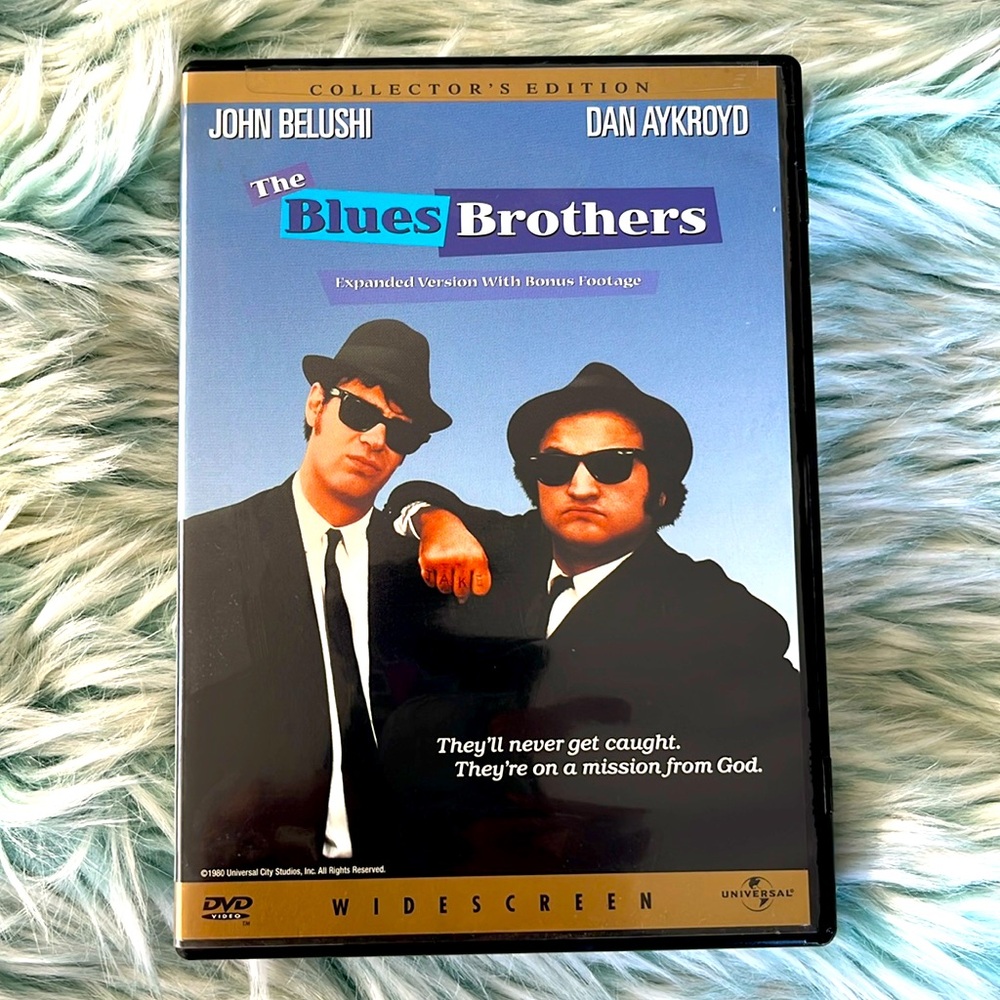 The Blues Brothers Starring John Belushi and Dan Ackroyd DVD